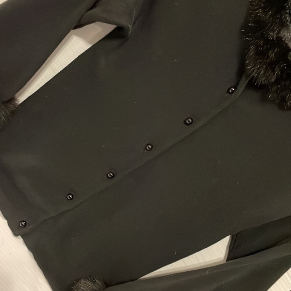 🌟HP🌟Julius Berger Girls Faux Fur Collar and Trim sleeves/ L/S sweater Size 7-8 - Picture 11 of 15